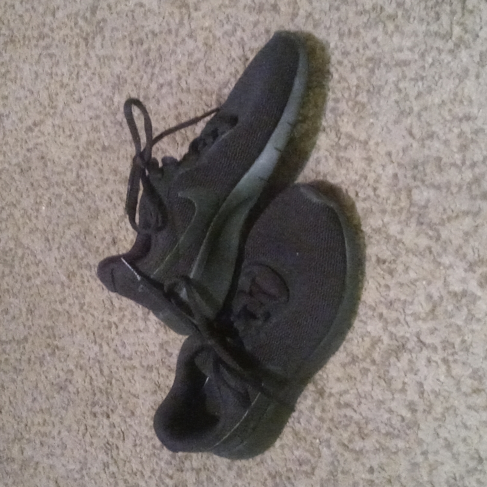 Boys Nike's Size 2Y